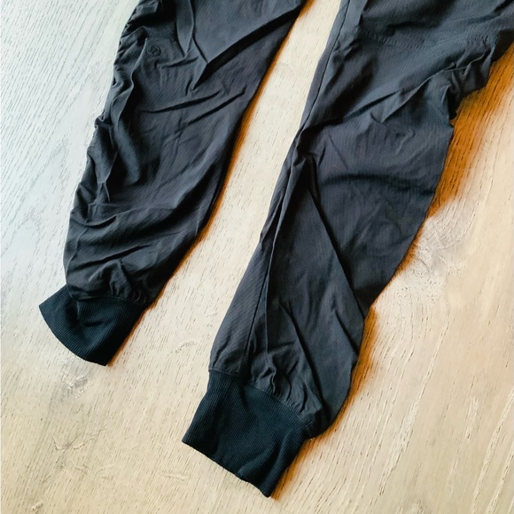 Lululemon Athletica Black Jogger Pants (No Size Tag/XXS/0/2) - Picture 10 of 15